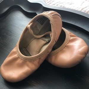 Revolution ballet shoes toddler 8W